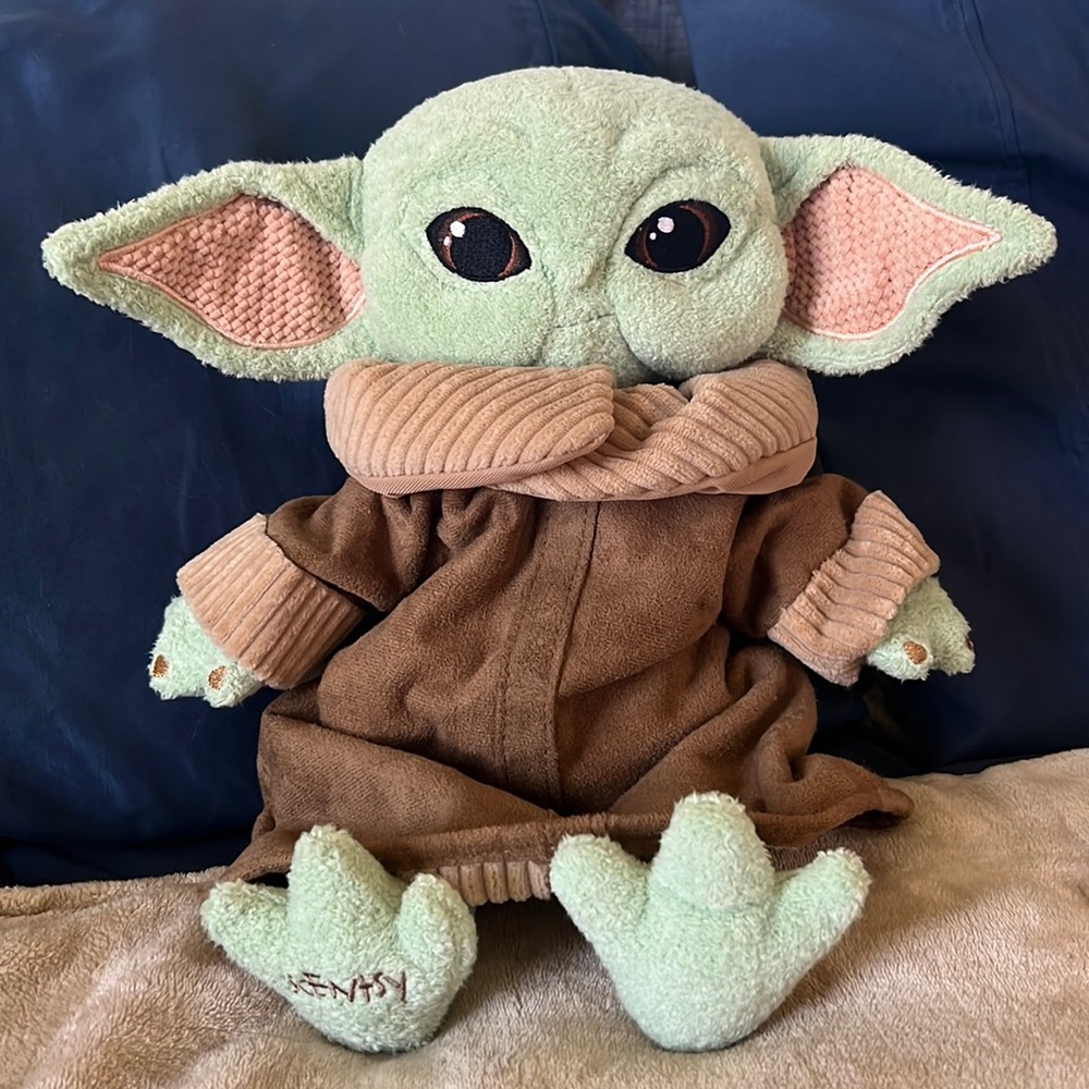 NEW The Mandalorian, “The Child” Scentsy Buddy w/ New Scent Pak!